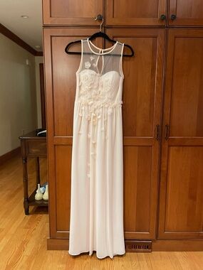 Chiffon Illusion Neck Maxi Dress in Blush, Floral - Jane Norman Size US 6 (S/M)